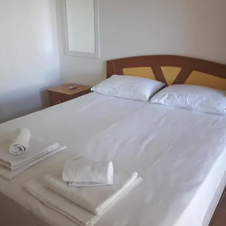 Martili Lara Quarto em Acomodações Particulares